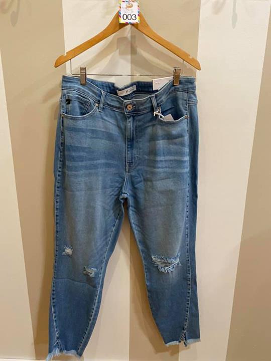 The Funky Zebras Boutique of Pella Boutique Pella, IA