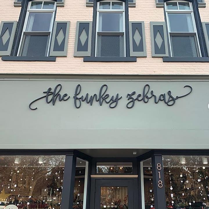 The Funky Zebras Boutique Boutique Pella, IA